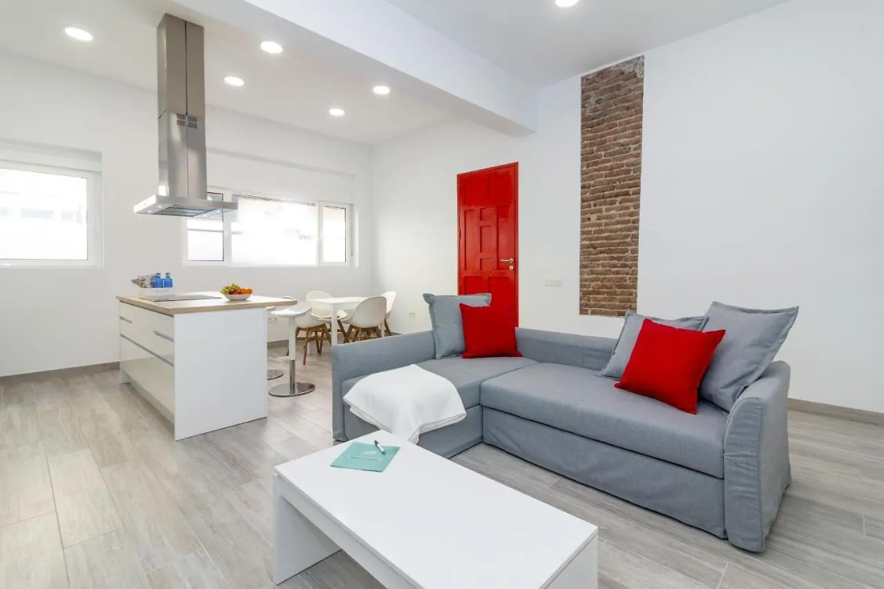 Homeforguest Moderno Apartamento En Santa Cruz contacts